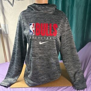 Nike Gray Marled Bulls NBA Pullover Hoodie with Red Logo